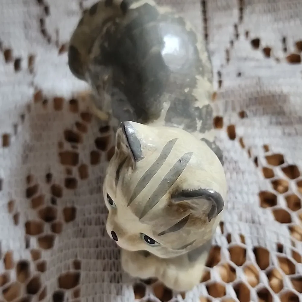 Vintage Meow! Ceramic Striped Tabby Cat Made In Sri Lanka